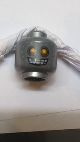 Minifigur, doppelseitiger Alien-Roboterkopf mit gelben Augen, Maske mit Metallschrauben dunkles Pearlsilber