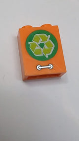 1x2x2 Stein mit innenliegender Noppenhalterung, grünen Recycling-Pfeilen für Kalk in einem Kreis und silbernem Türgriffmuster