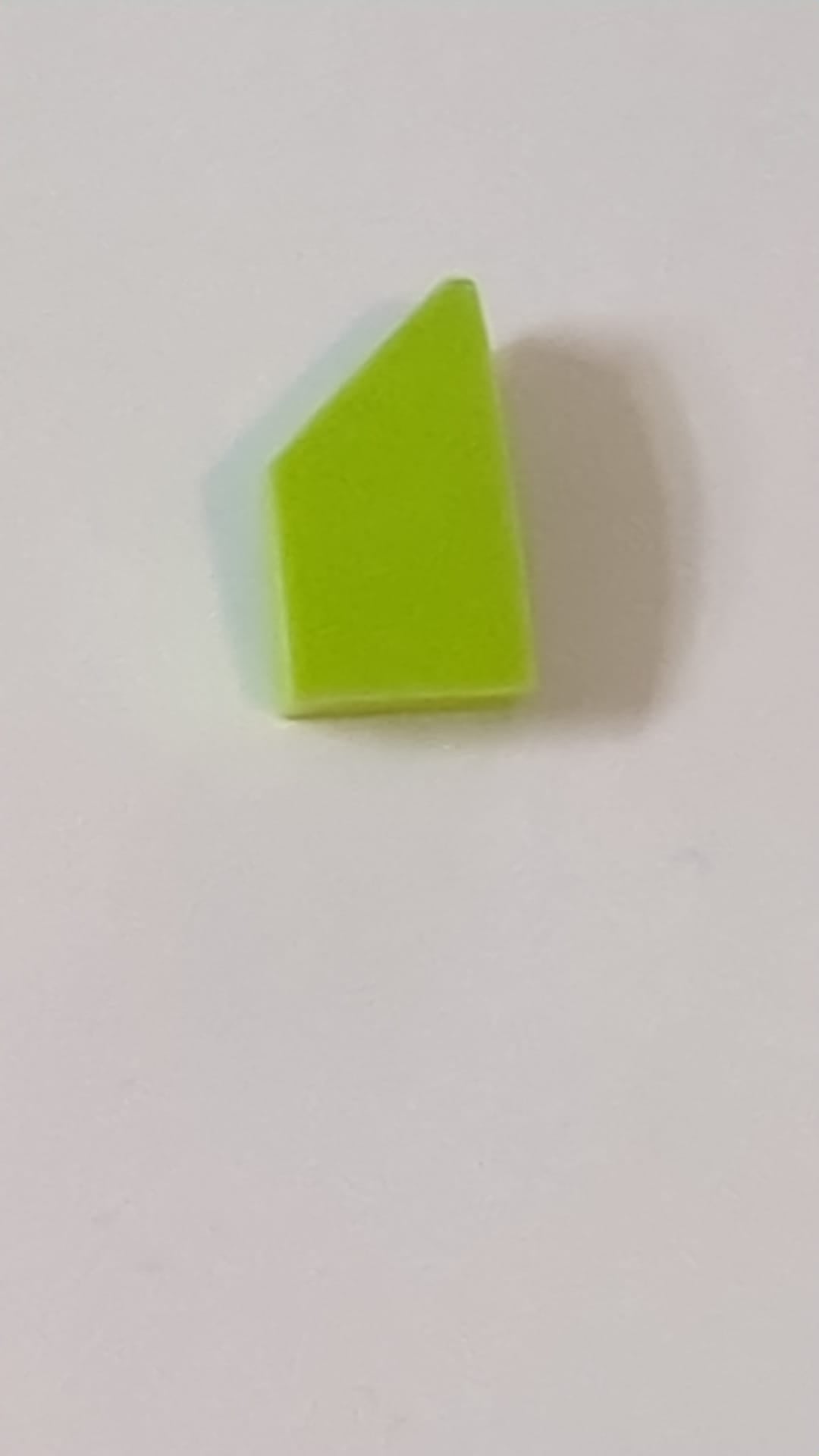 2x1x2/3 Keil links lindgrün