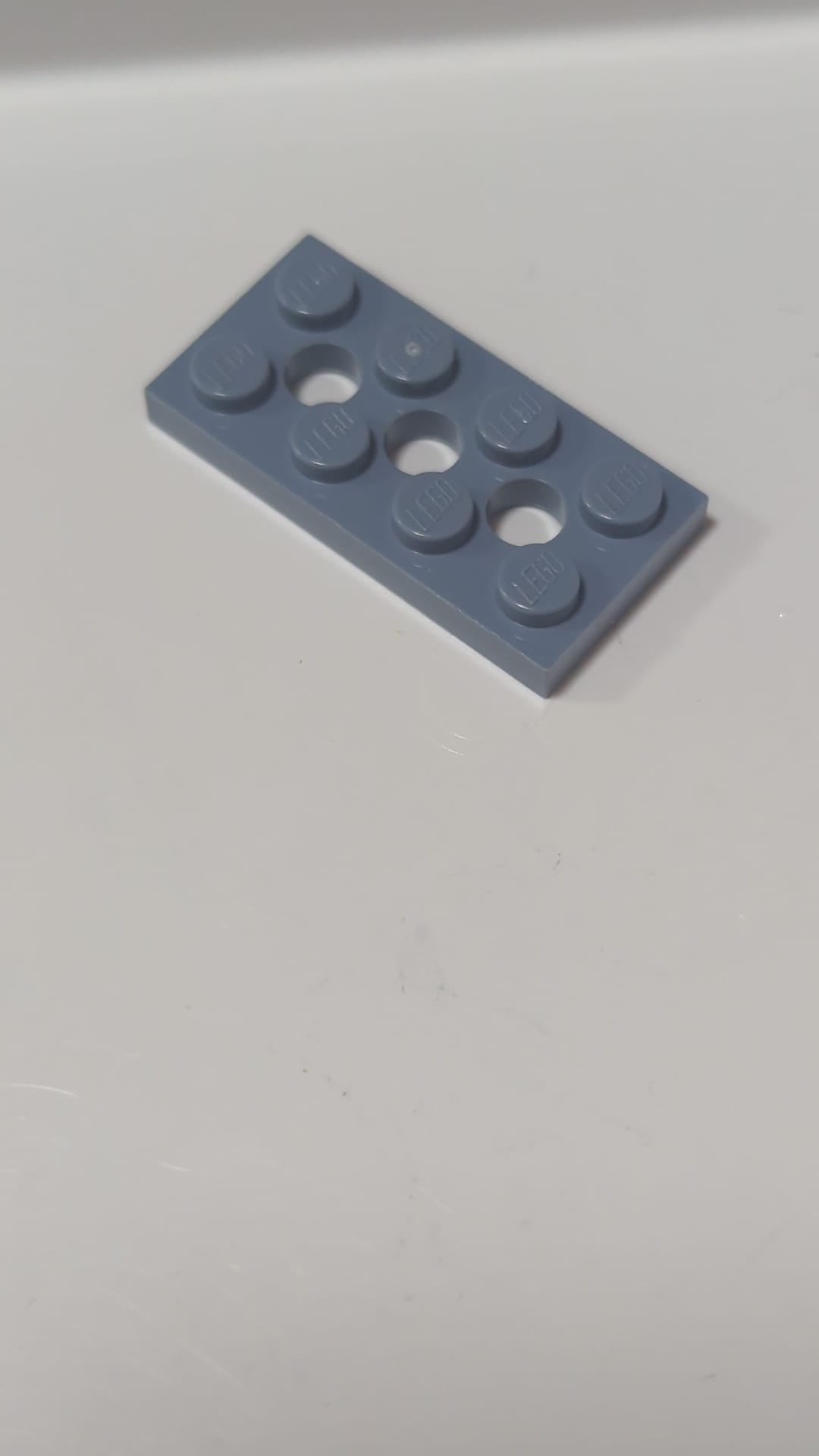 2x4 Technik Platte mit 3 Löchern sandblau