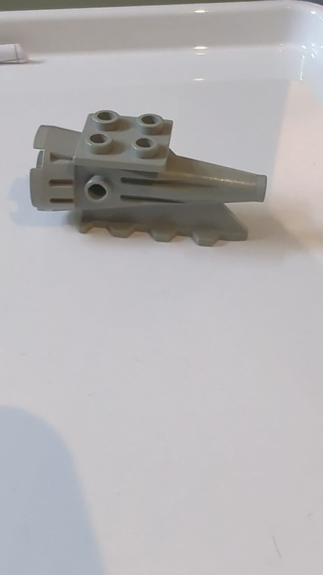 4x2x2 Heck, Flugzeugraketentriebwerk althellgrau