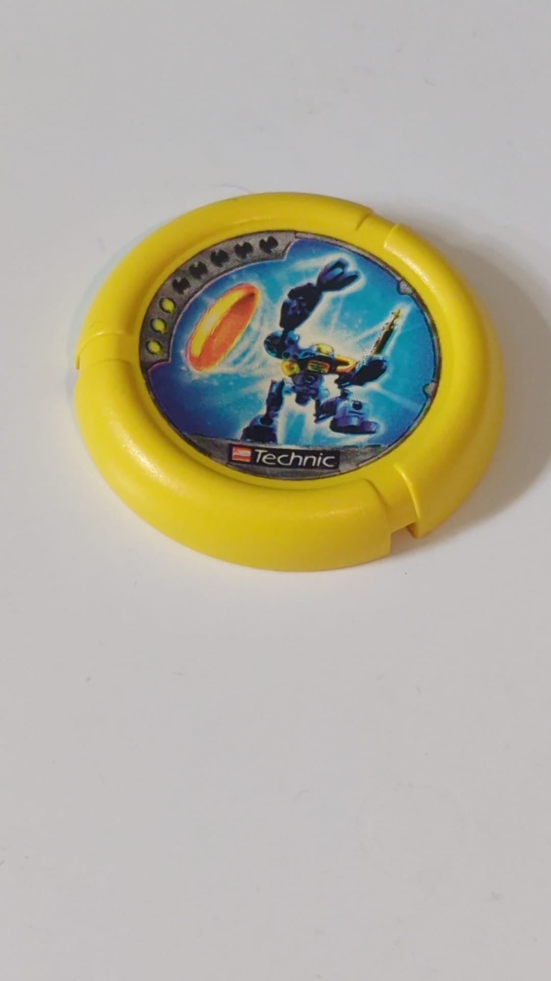 Wurfscheibe Disk mit Throwbot-Scuba-/Slizer-Sub-3-Pips-Motiv, LEGO Technic Logo und Roboter-Wurfscheiben-Muster gelb