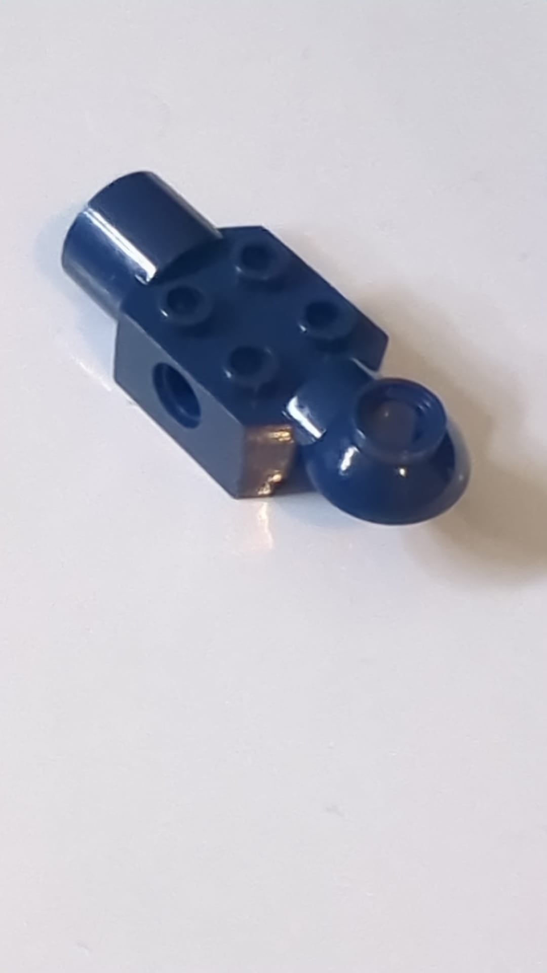 2x2 Technic Stein, modifizierter Stein mit Stiftloch, Kugelgelenk (halbe horizontale Drehung) und Kugelgelenkbuchse dunkelblau