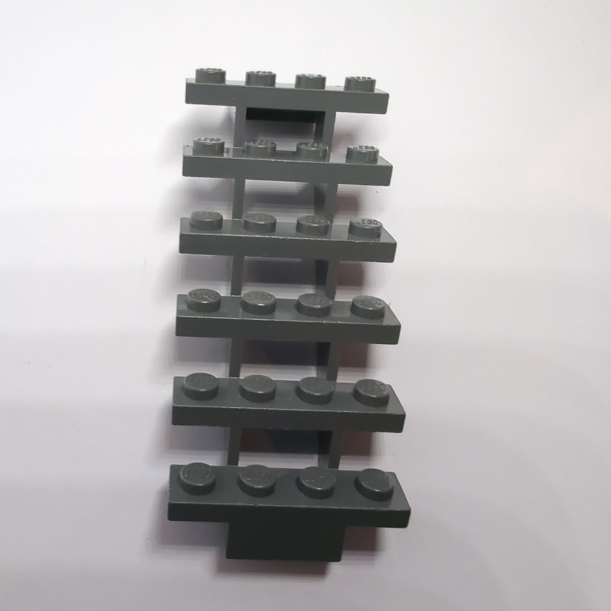 NEU Treppe 7 x 4 x 6 offene Stufen neudunkelgrau