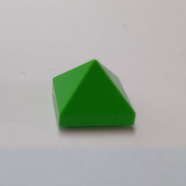 1x1 Pyramidenstein Convex mediumgrün bright green
