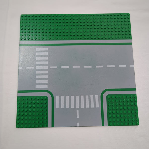 32x32 Grundplatte 8 Noppen, T-Kreuzung mit Strassendruck grün green