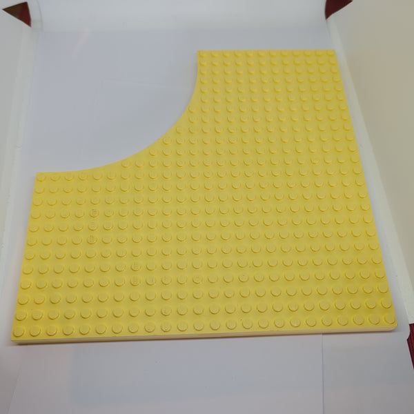 24x24 Stein / Platte mit Bogen Ausschnitt 12x12 hellgelb light yellow
