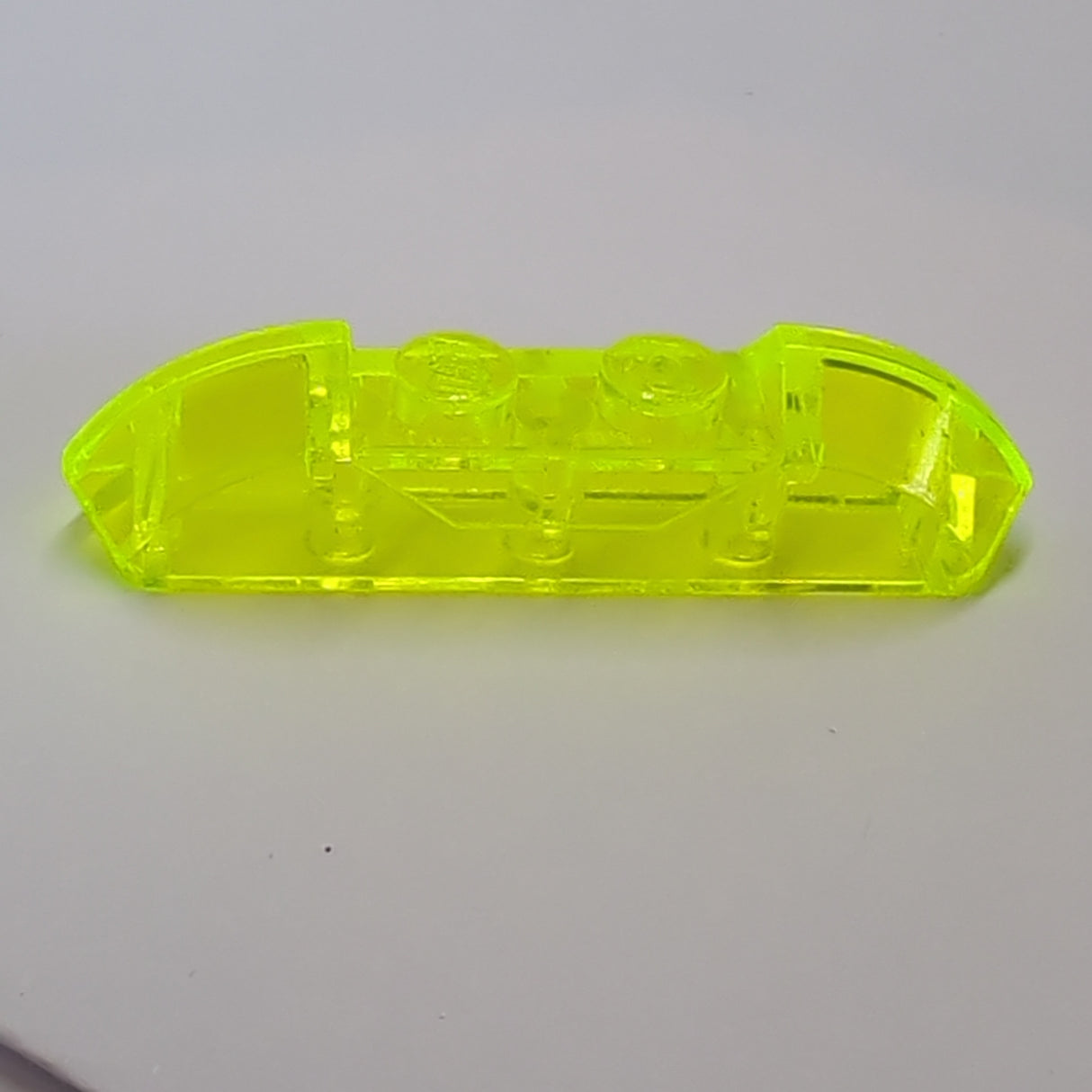 4x1 Dachstein gebogen mit zwei Noppen transparent neongrün trans-neon green