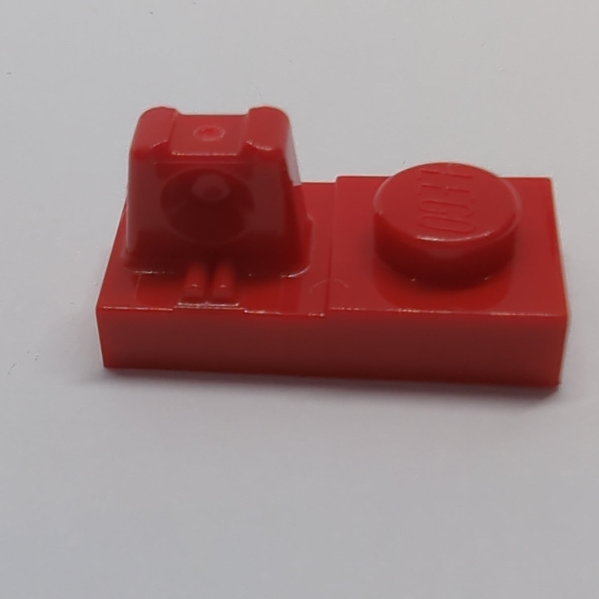 NEU Scharnierplatte 1x2 mit Verriegelung und einem Finger oben rot