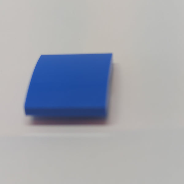 NEU Slope, Curved 2 x 2 x 2/3 blau blue