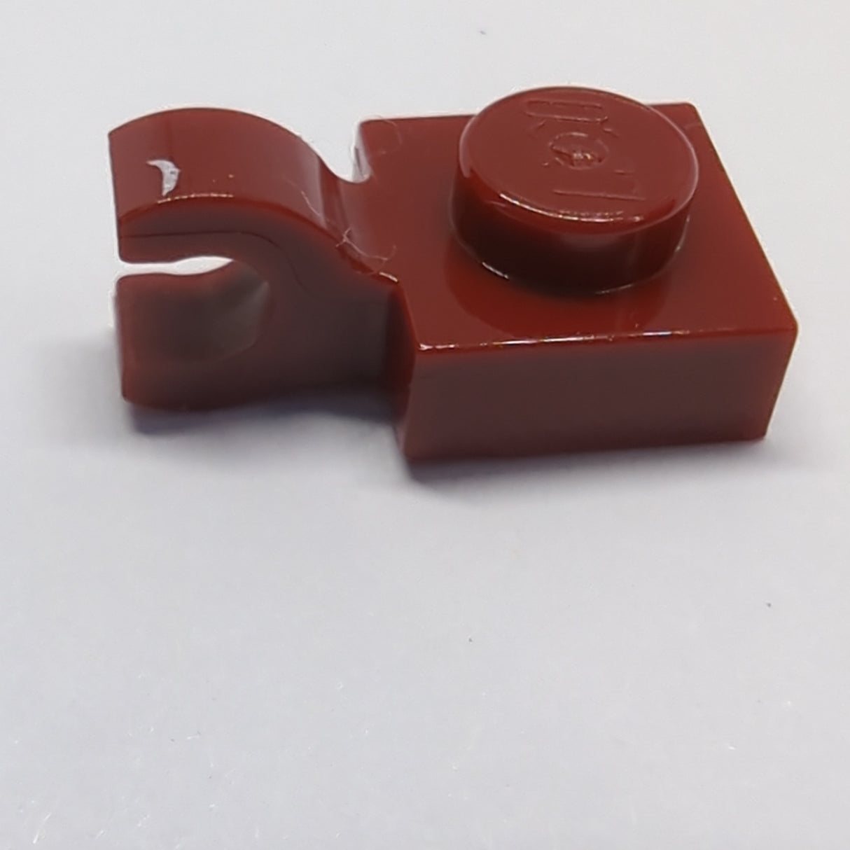 NEU Plate, Modified 1 x 1 with Open O Clip &#40;Horizontal Grip&#41; dunkelrot dark red