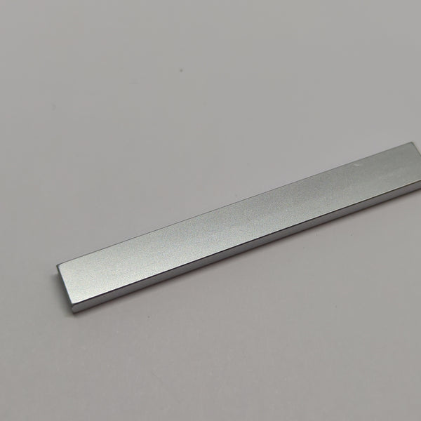 NEU Tile 1 x 8 silbermetallic metallic silver