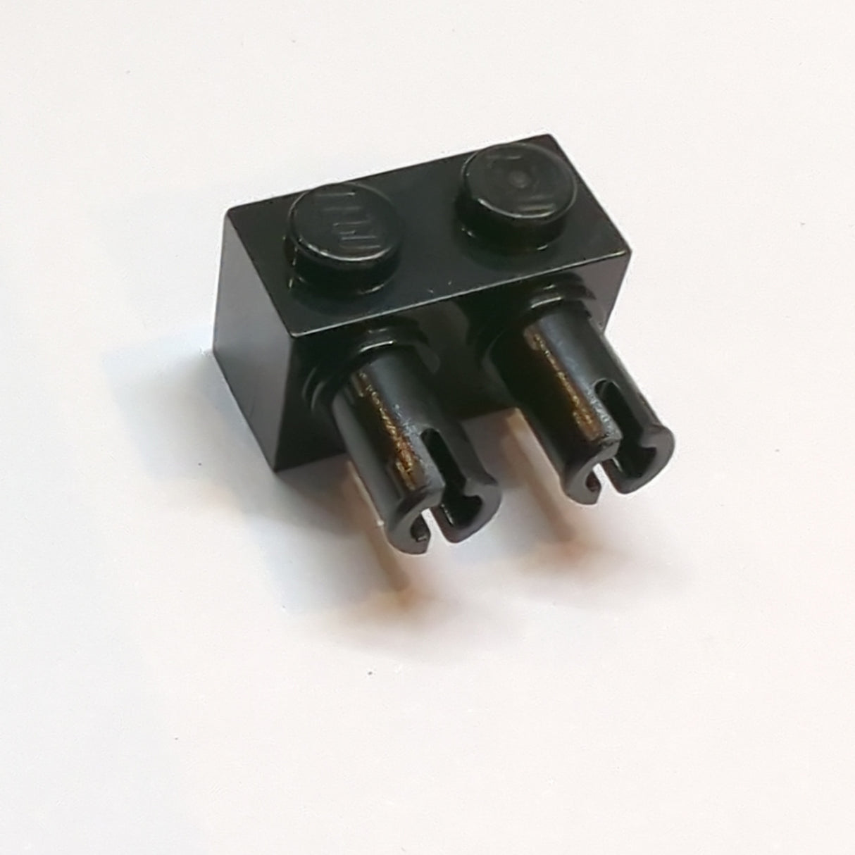 NEU Stein, modifiziert 1 x 2 mit Pins schwarz