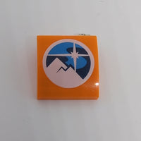 2x2 Halbbogenstein flach keine Noppen mit dunkelblauem, dunklem Azurblau und weißem Arctic Explorers-Logomuster bedruckt orange orange