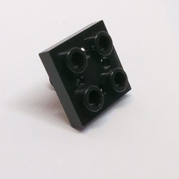2x2 modifizierte Platte mit Pin auf Unterseite,  Kleine Löcher in der Platte und Verriegelungsfinger schwarz black