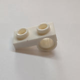 NEU Platte, modifiziert 1 x 2 mit Pinloch unten weiß