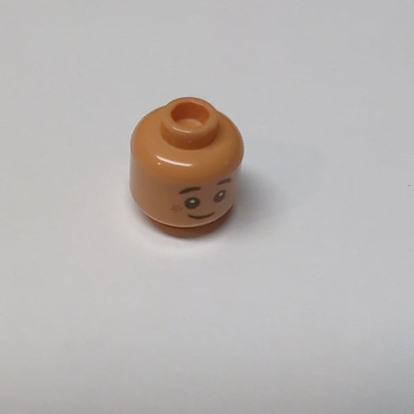 NEU Minifigure, Head Dual Sided Child, Reddish Brown Freckles, Grin / Scared Open Mouth, Black Eyebrows Pointed Ends Pattern - Hollow Stud nougat (hautfarbe) nougat