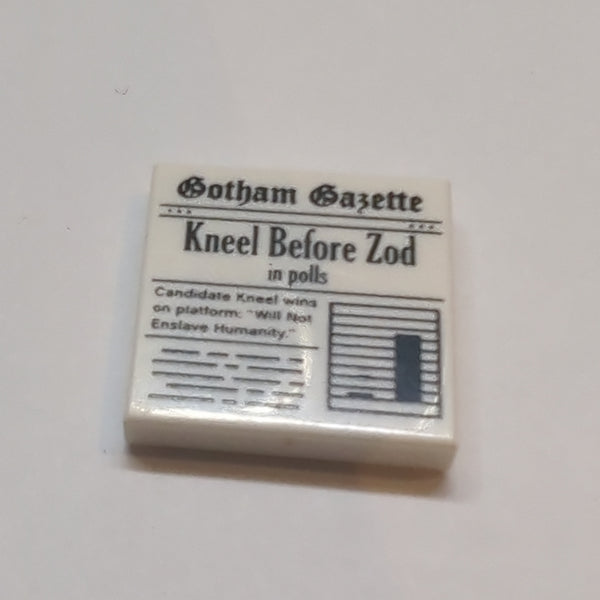 2x2 Fliese bedruckt mit Newspaper 'Gotham Gazette Kneel Before Zod in Polls' Pattern weiss white