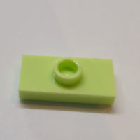 1x2 modifizierte Fliese/Platte mit Noppe mit Nut mit Noppenhalter (unten) mintgrün yellowish green