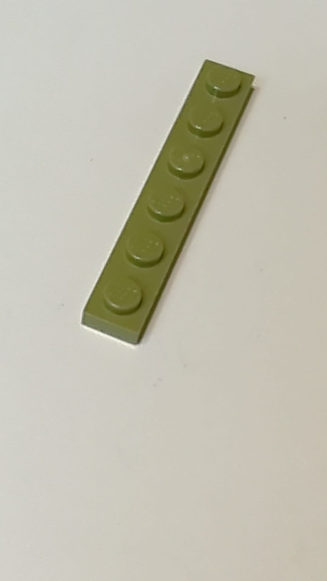 NEU 1 x 6 Platte olivgrün