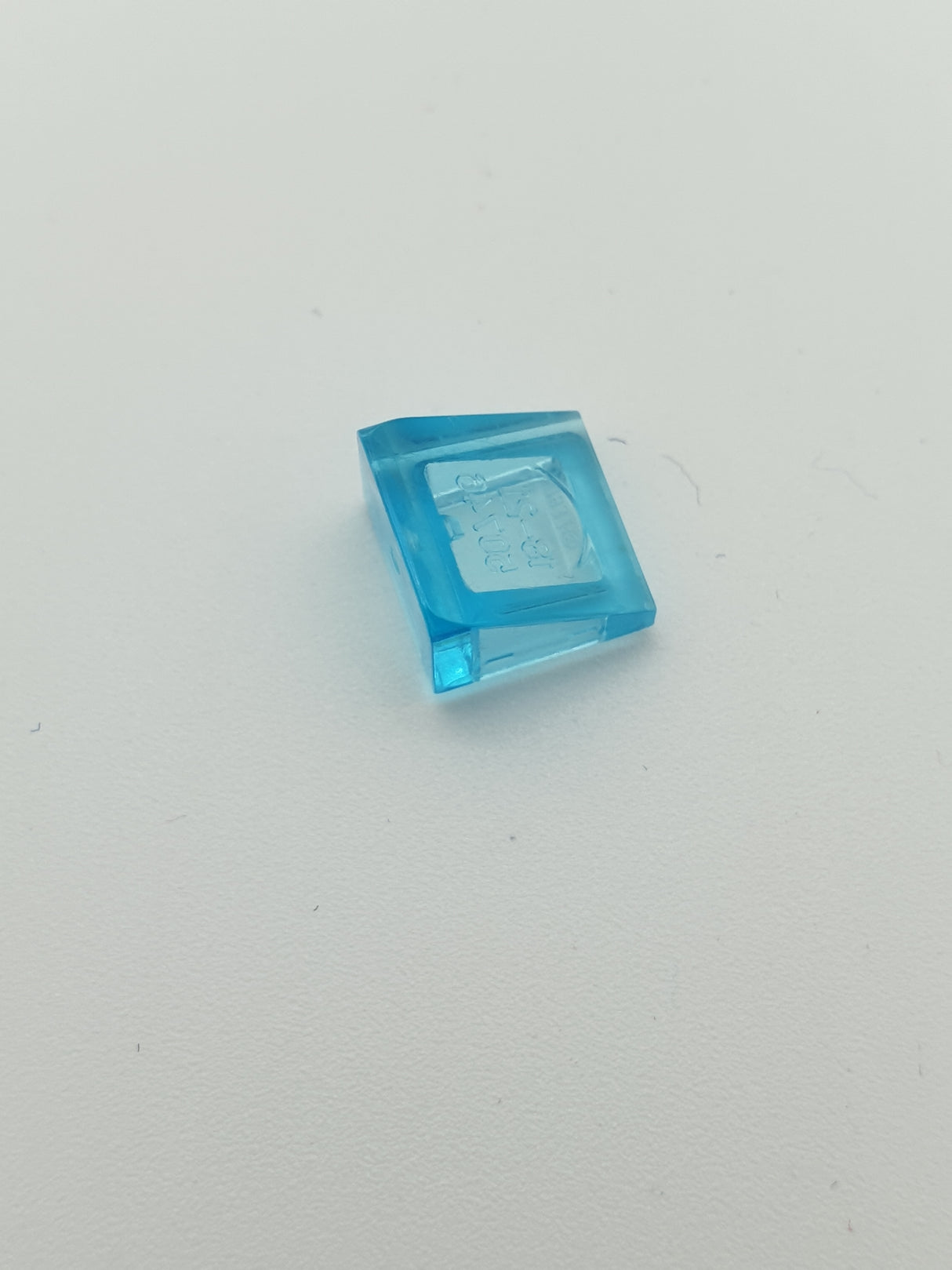 NEU Dachstein Käseecke 30 1 x 1 x 2/3 transparent hellblau