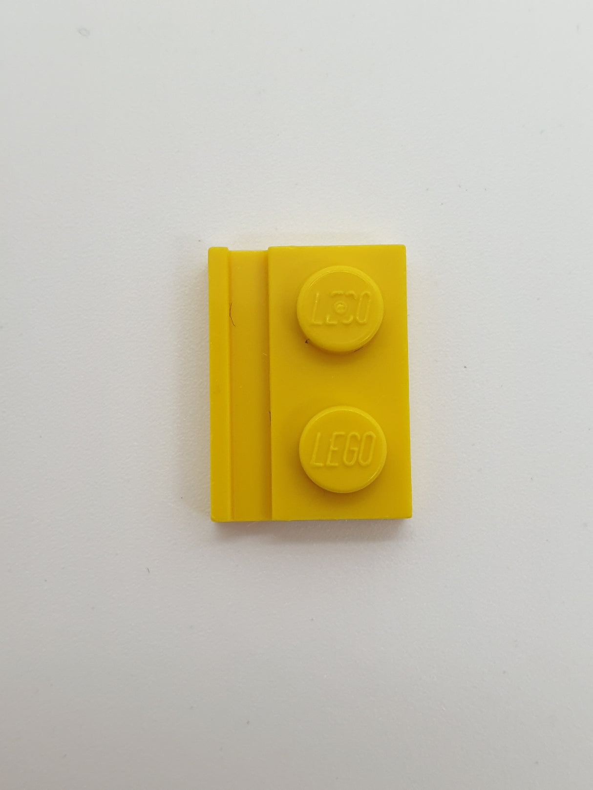 NEU Platte, modifiziert 1 x 2 mit Türschiene gelb