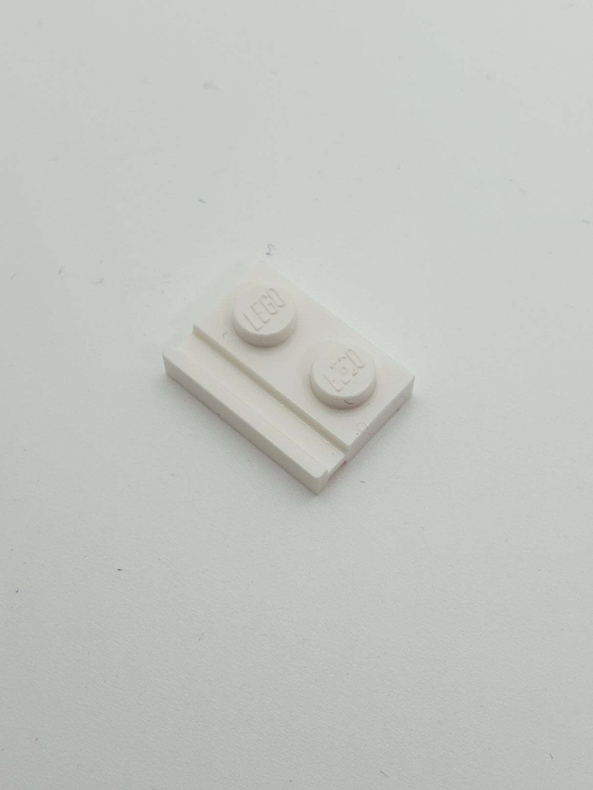 NEU Platte, modifiziert 1 x 2 mit Türschiene weiß