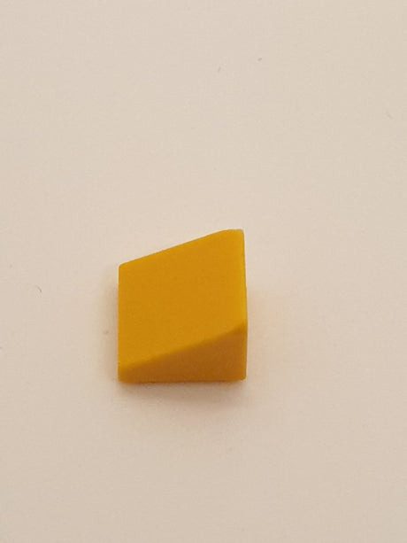 NEU Dachstein Käseecke 30 1 x 1 x 2/3 hellorange