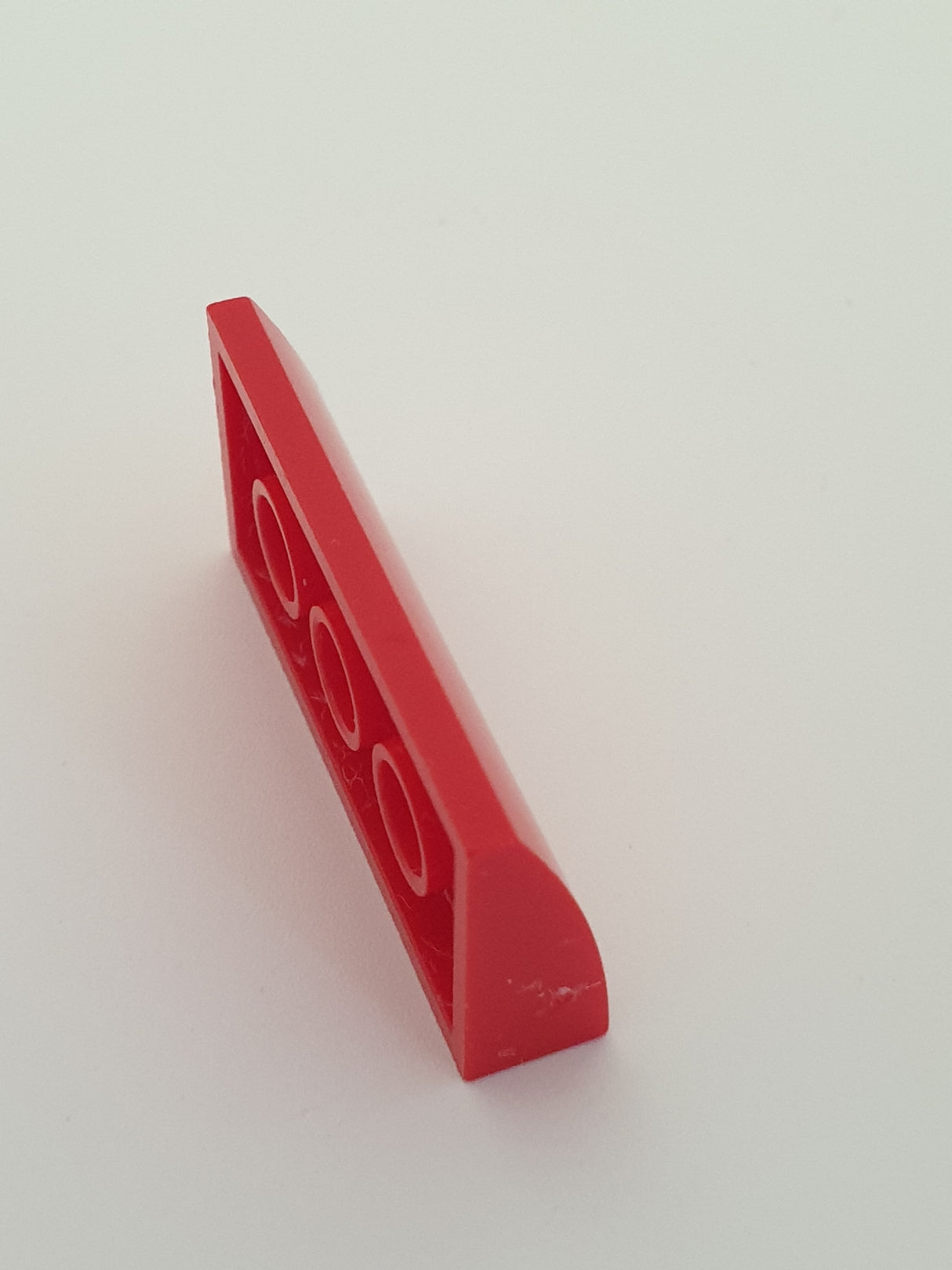 NEU Dachstein gebogen 2 x 4 x 2/3 mit Tubes rot