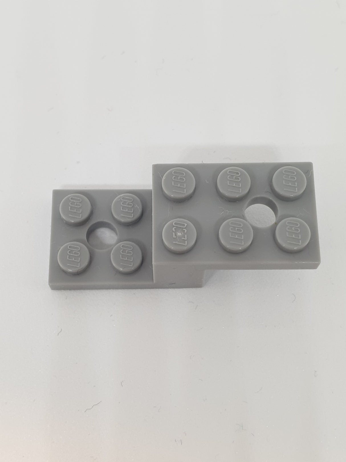 NEU Winkel 5 x 2 x 1 1/3 mit 2 Löchern neuhellgrau
