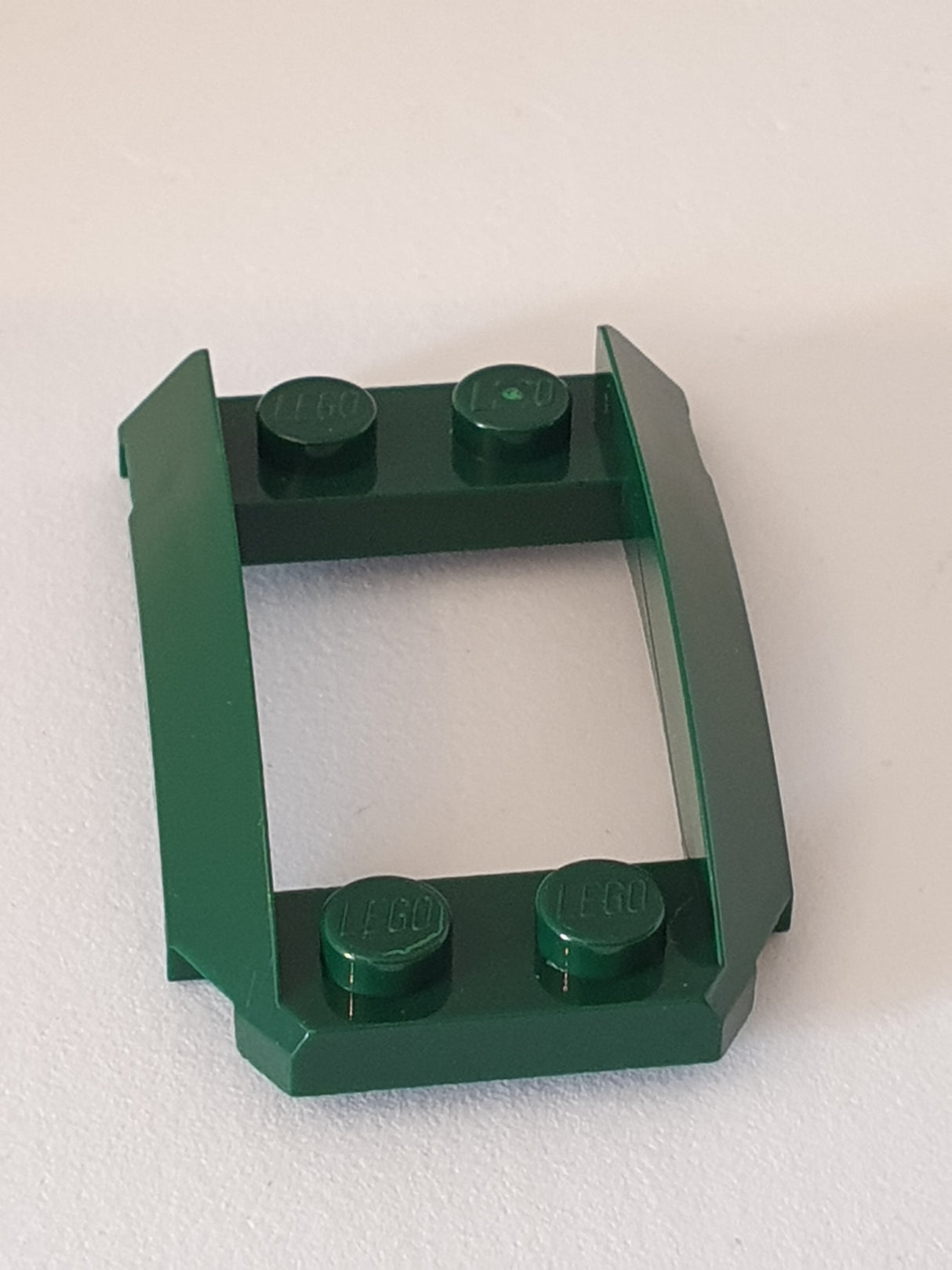 NEU Kotflügel 4 x 3 offen mit Ausschnitt und 4 Noppen dunkelgrün