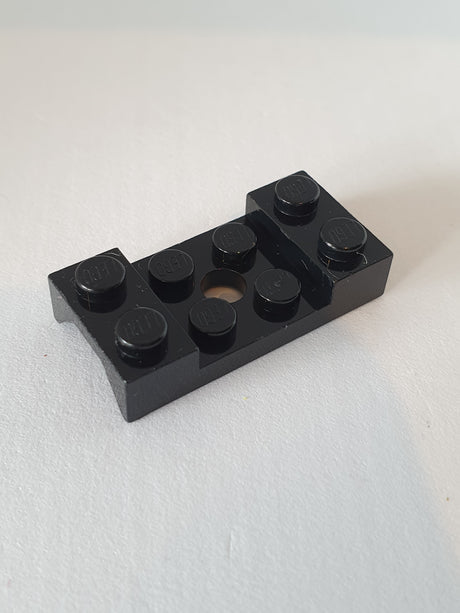 NEU Fahrzeug, Kotflügel 2 x 4 mit Bogen, genietet mit Loch schwarz