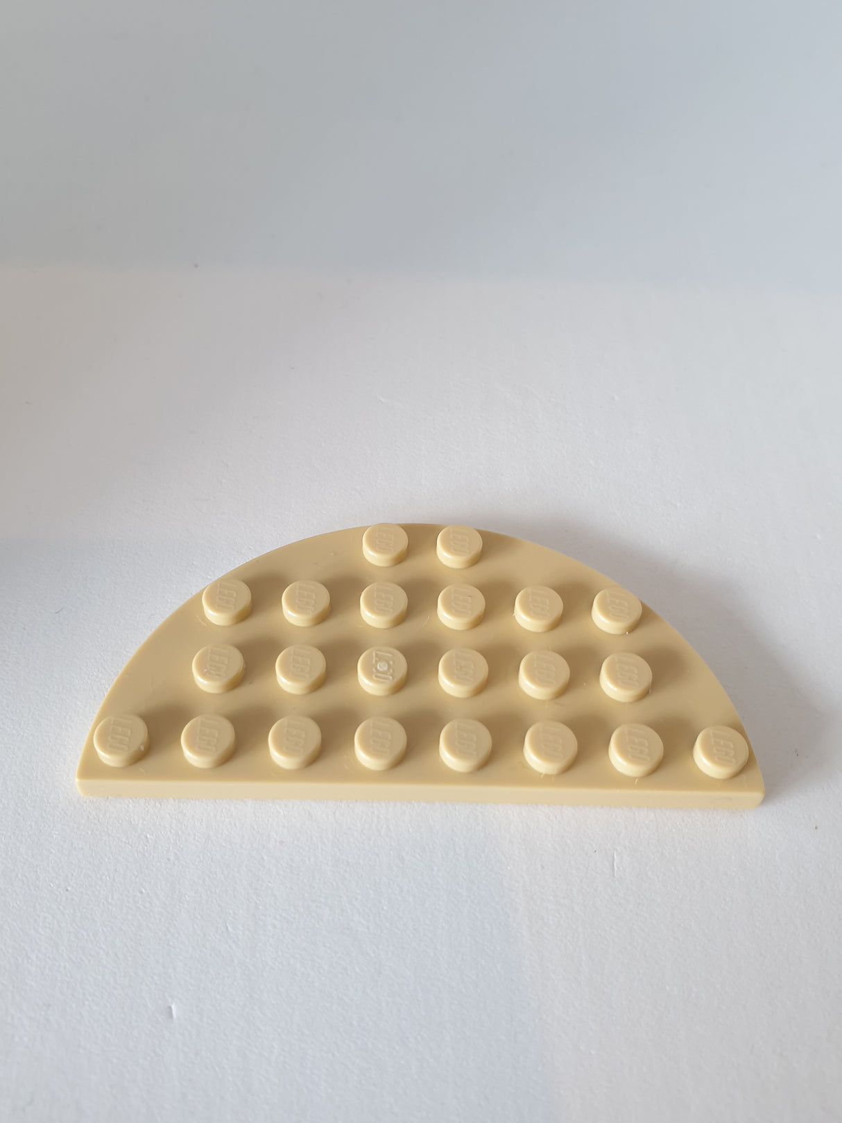 NEU Platte, rund halb 4 x 8 beige