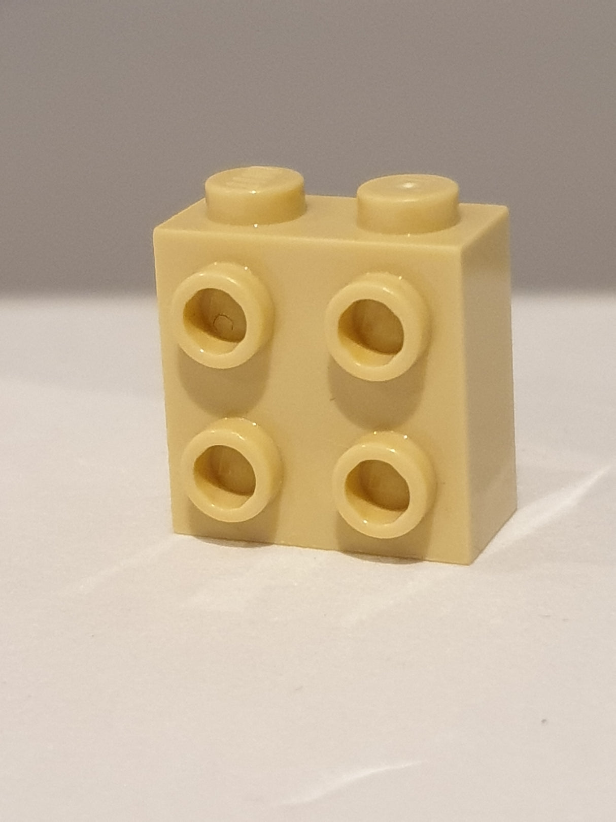 NEU Stein, modifiziert 1x2x1 2/3 mit Noppen an einer Seite beige