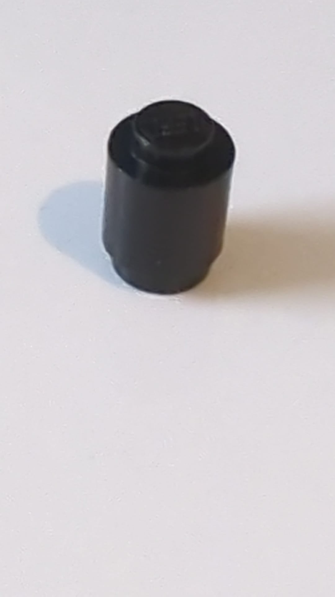 1x1 Stein rund - Massiver Noppenstein, Unterkante schwarz