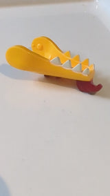 Drachenkopf „Ninjago“ Unterkiefer mit weißen Zähnen und dunkelrotem Bart und Stachelmuster hellorange