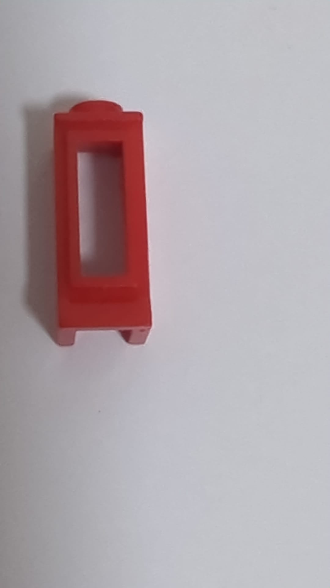 1x1x2 Fenster mit erweitertem Rand, mit "Glas", rot