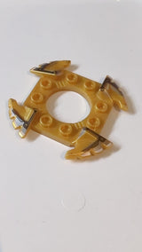 4x4 Ring mit 2x2 Loch und 4 gezahnten Enden mit schwarz-silbernem Muster (Ninjago Spinner Crown) pearlgold