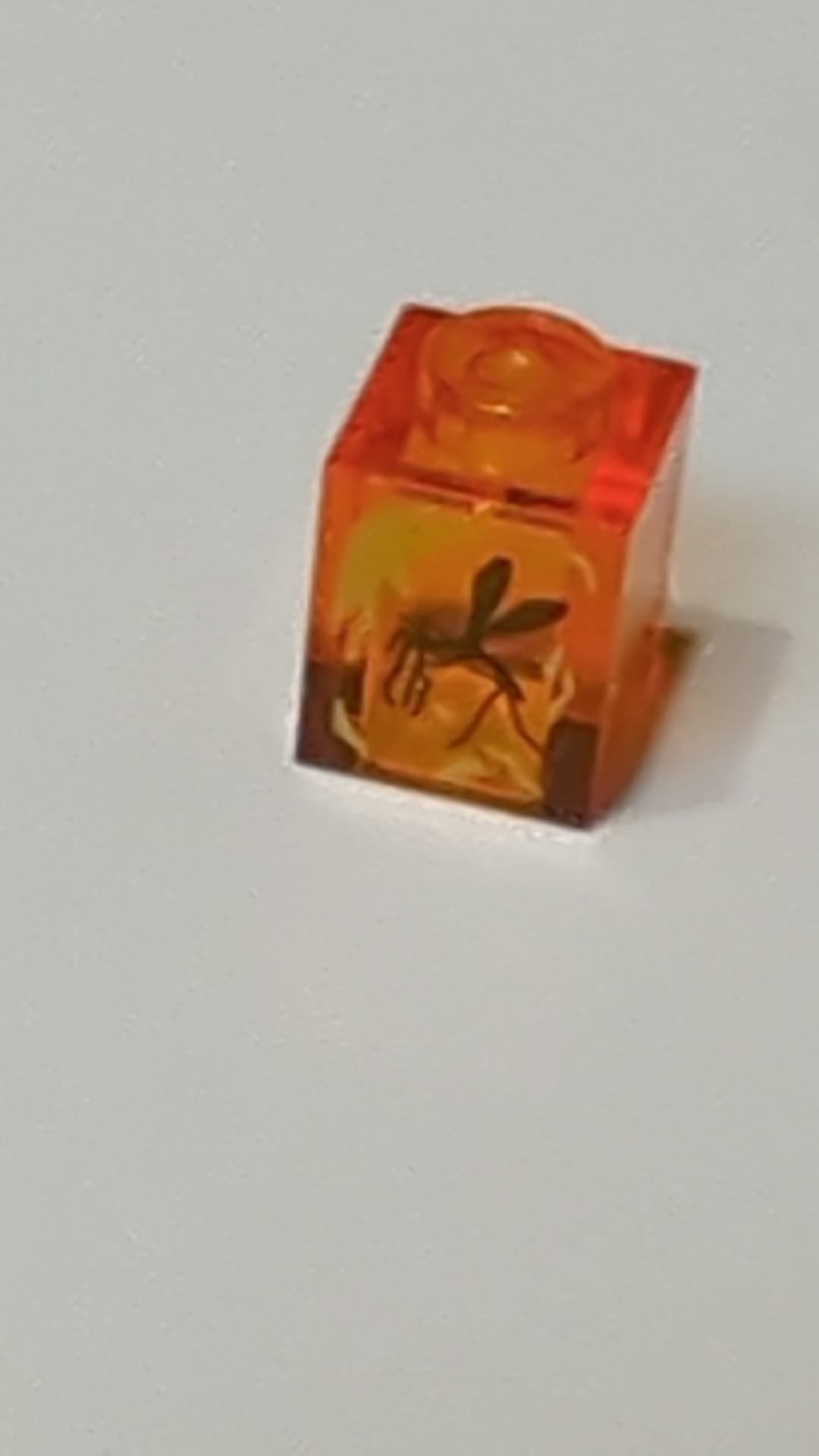 NEU 1 x 1 Stein mit gelben Streifen und schwarzem Mücken-im-Bernstein-Muster transparent orange