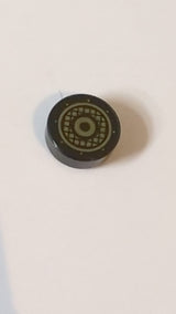 1x1 Fliese rund mit goldenen konzentrischen Kreisen und Lautsprechergittermuster schwarz