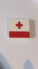 1x4x3 Paneel - Massive Ständer mit rotem Kreuz- und Streifenmuster weiß