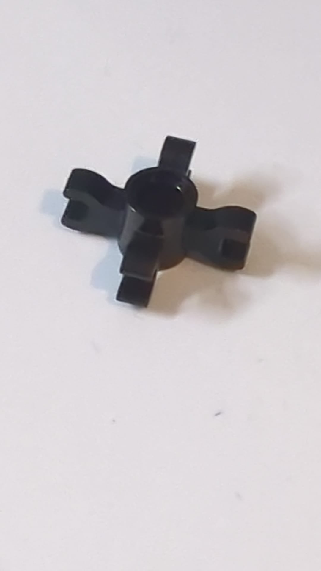 Technic, Rundstecker mit 4 Klemmen „Horizontaler Griff“ schwarz