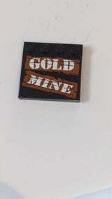 4x4 Fliese, modifiziert  mit Noppen an der Kante, weißes „GOLD MINE“-Muster auf braunen Brettern, Aufkleber – Set 6761 schwarz