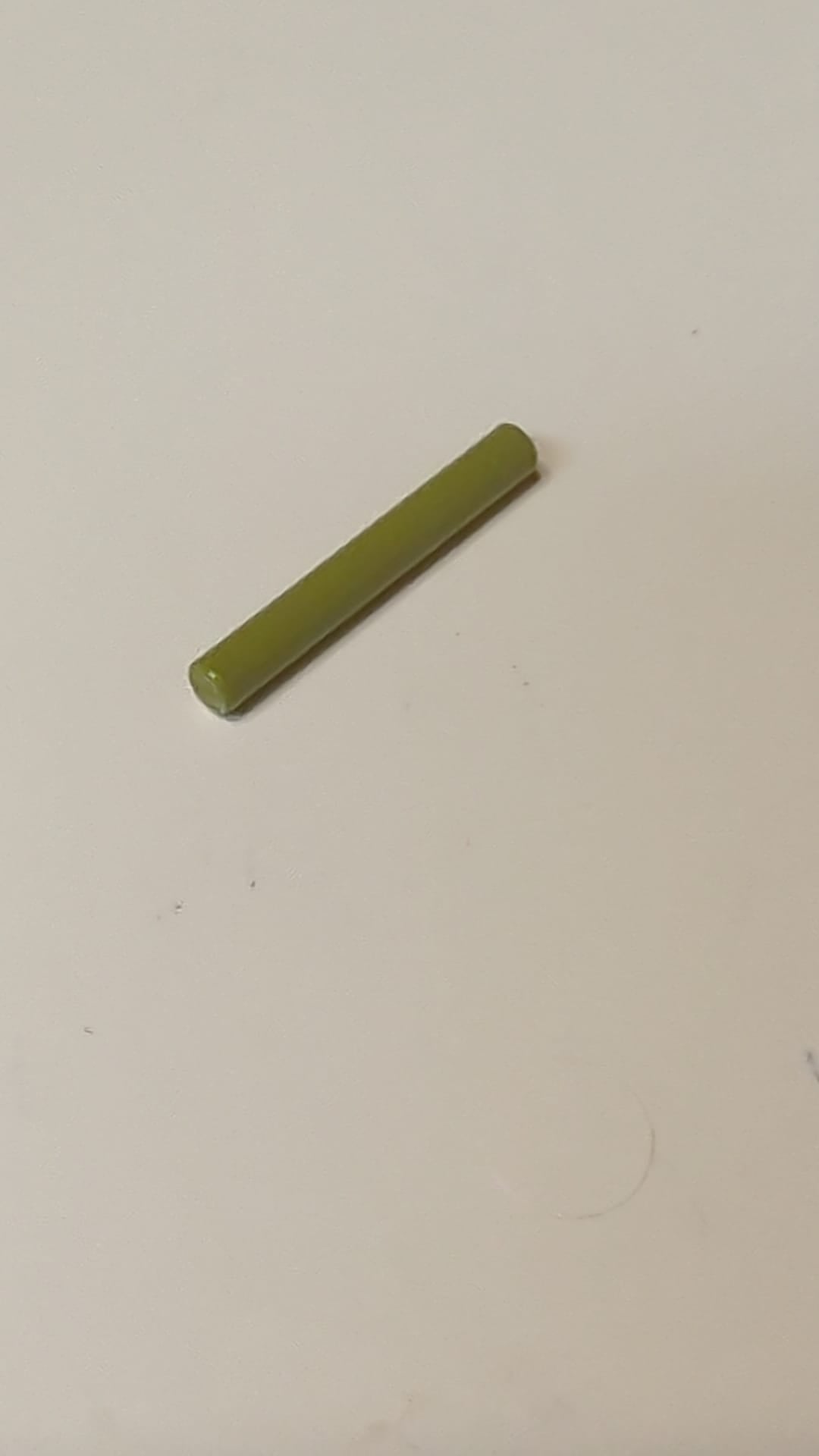 NEU Stange 3 L  "Bar Arrow" olivgrün
