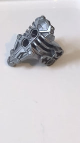 Bionicle Armor Uniter mit 2 Stiftlöchern vorne, Achse und Stiftlöchern an den Seiten pearlsilber