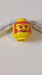 Minifigur, Kopf, roter Schnurrbart, Augenbrauen und Haarmuster gelb