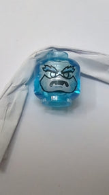 Minifigur, Kopf: Alien, weißes Gesicht, mittelblaue Augenbrauen und untere Eckzähne (Muster) transparent hellblau azur