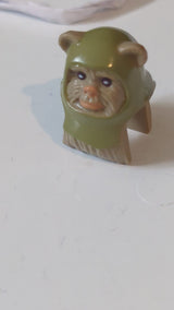 Minifigur, Kopf, modifizierter SW Ewok mit olivgrünem Kapuzenmuster dunkelbeige