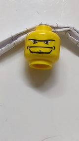 Minifigur, Kopf mit Bart, Spitzbart, Monobraue und Augenweißmuster gelb