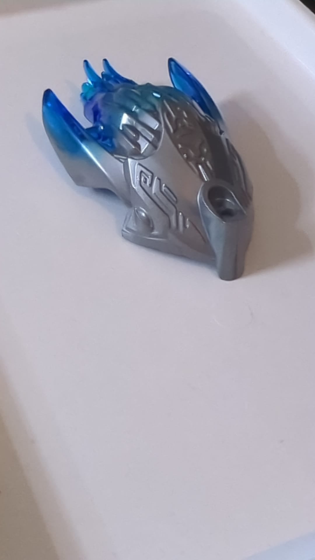 Bionicle-Kreaturenkopf/-maske mit marmoriertem Muster in transparentem Dunkelblau pearlsilber